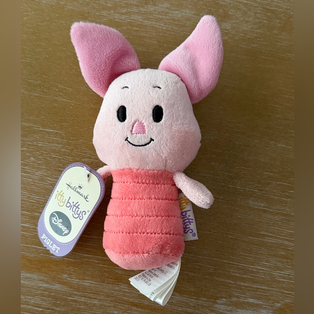 Disney “Piglet” Hallmark Itty Bittys